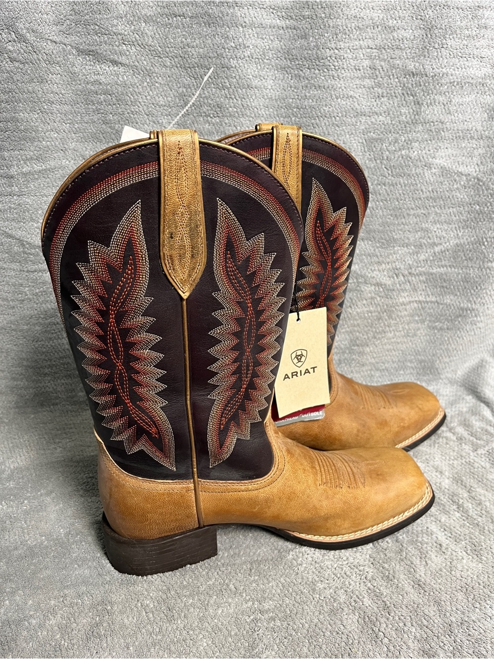NEW Ariat QuickDraw tan and shadow purple cowboy boots women’s 9
